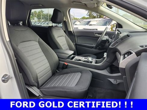 Used 2024 Ford Edge SE w/ Black Appearance Package image 18