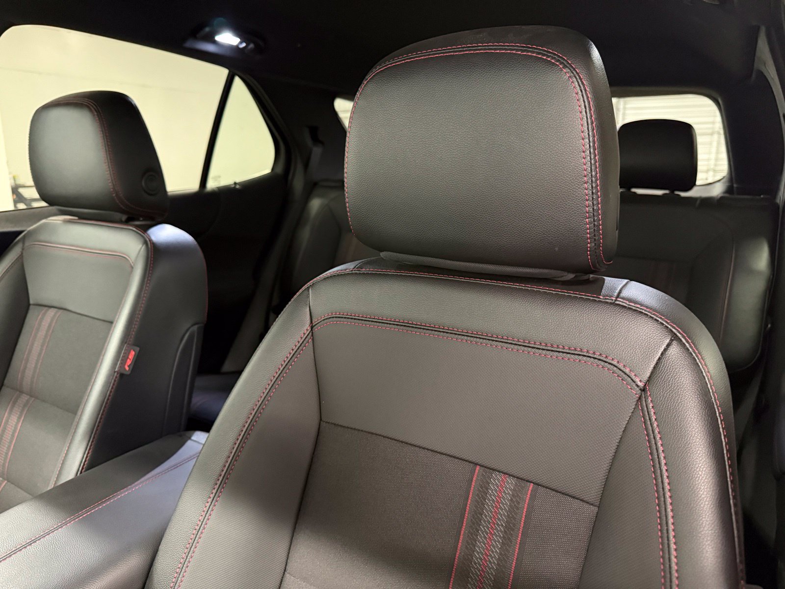Used 2023 Chevrolet Equinox RS w/ LPO, Floor Liner Package FWD image 21
