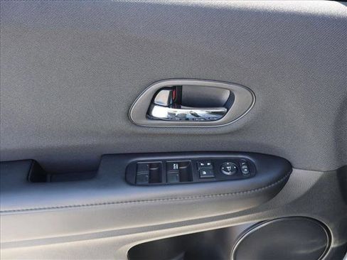 Used 2022 Honda HR-V Sport image 10