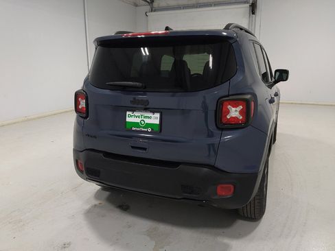 Used 2020 Jeep Renegade Altitude AWD/4WD image 7