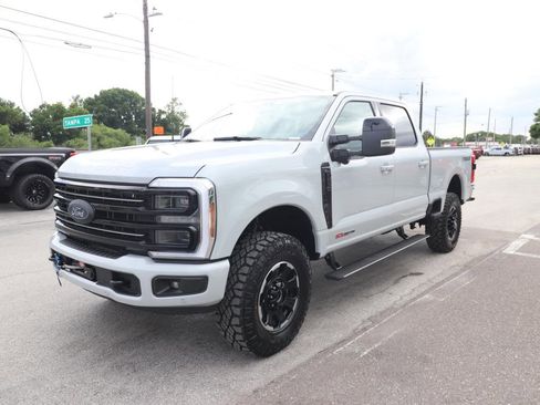 New 2026 Ford F250 Platinum w/ Tremor Off-Road Package AWD/4WD image 8