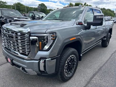 New 2026 GMC Sierra 2500 Denali w/ Denali Reserve Package AWD/4WD image 7