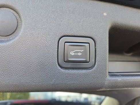 Certified 2019 Chevrolet Equinox LT image 14