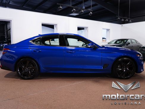 Used 2023 Genesis G70 2.0T w/ Sport Prestige Package image 8