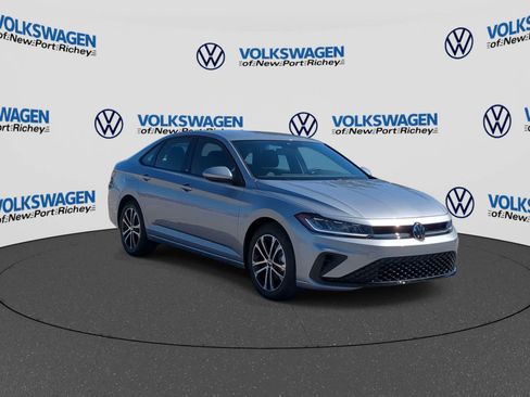 Used 2026 Volkswagen Jetta Sport FWD image 2