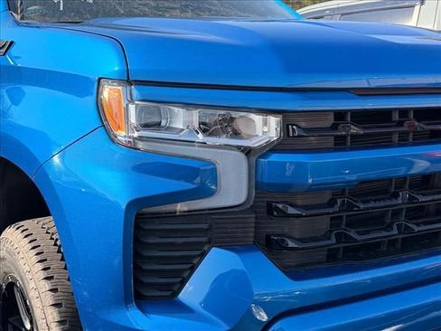Used 2023 Chevrolet Silverado 1500 RST w/ Z71 Off-Road Package image 8