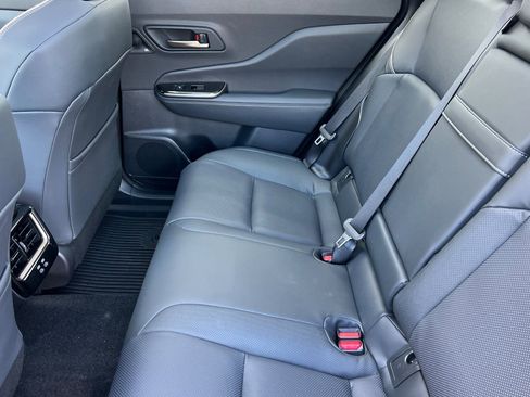 New 2026 Toyota Crown Signia Limited image 10