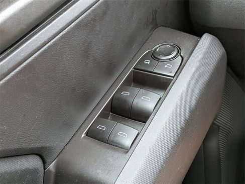 Used 2023 Chevrolet Colorado W/T image 22