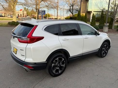 Used 2019 Honda CR-V Touring image 5