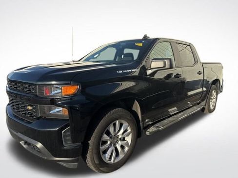 Used 2020 Chevrolet Silverado 1500 Custom w/ Custom Value Package image 1