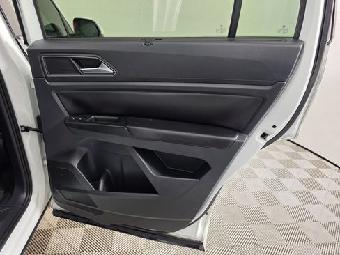 Used 2019 Volkswagen Atlas SE FWD image 39