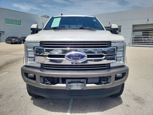 Used 2019 Ford F250 King Ranch w/ King Ranch Ultimate Package AWD/4WD image 3