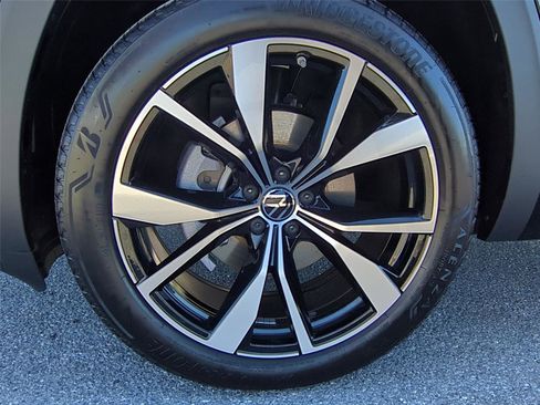 New 2026 Volkswagen Atlas SEL Premium R-Line image 23