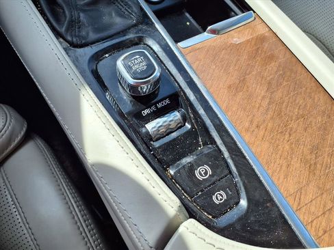 Used 2019 Volvo XC90 T6 Inscription w/ Luxury Package image 13