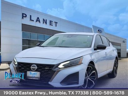 Used 2023 Nissan Altima 2.5 SR w/ SR Premium Package