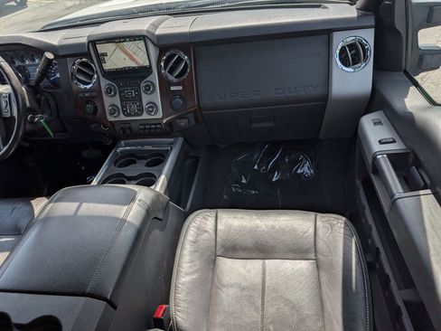 Used 2015 Ford F350 Lariat w/ Lariat Chrome Package AWD/4WD image 30