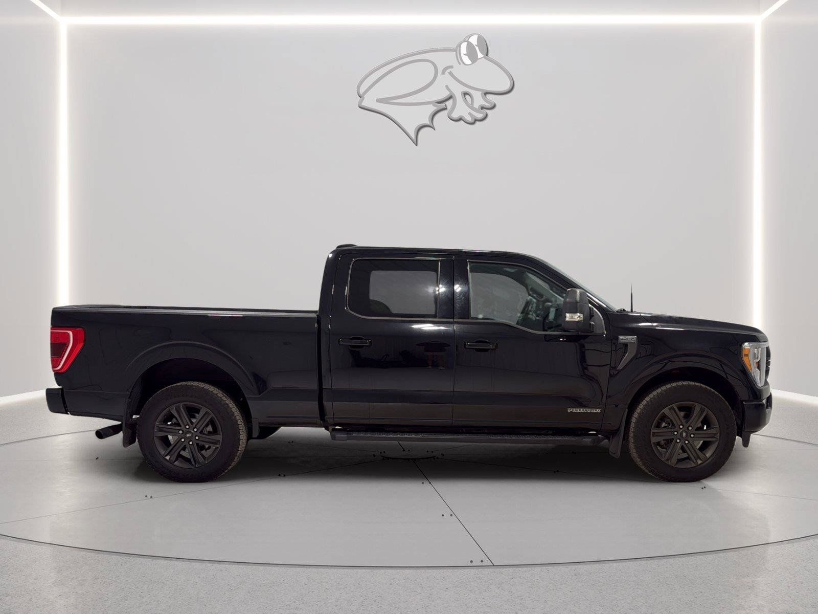 Used 2022 Ford F150 XLT w/ Equipment Group 302A High AWD/4WD image 8