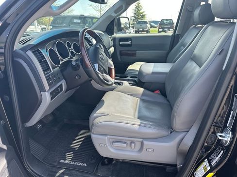 Certified 2017 Toyota Sequoia Platinum AWD/4WD image 13
