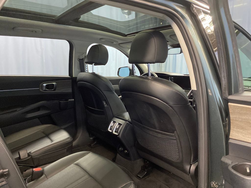 Used 2023 Kia Sorento X-Line EX AWD/4WD image 35