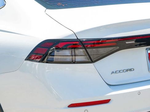 Used 2025 Honda Accord EX-L image 7