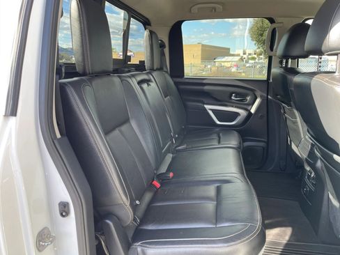 Used 2016 Nissan Titan SL image 24