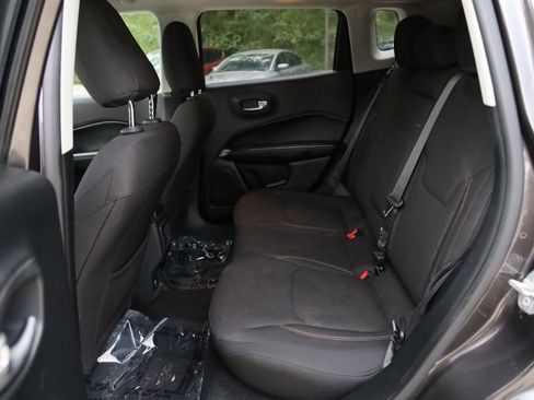 Used 2018 Jeep Compass Sport image 17