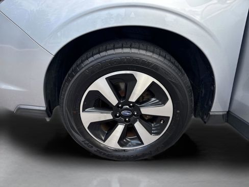 Used 2017 Subaru Forester 2.5i Premium image 31