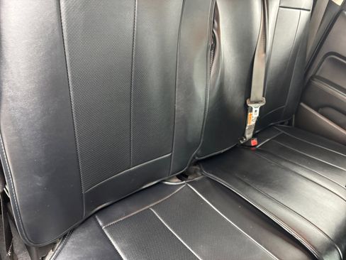 Used 2019 GMC Canyon SLE w/ Elevation Edition image 18