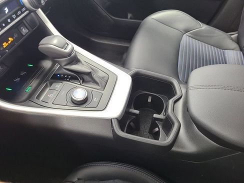 Used 2024 Toyota RAV4 XSE AWD/4WD image 31