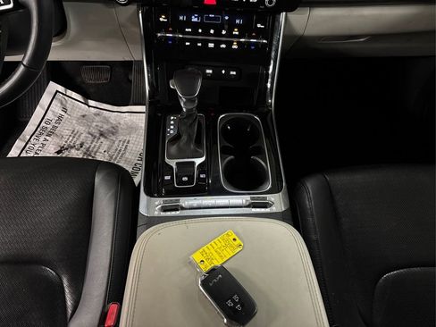 Certified 2024 Kia Carnival SX Prestige image 21