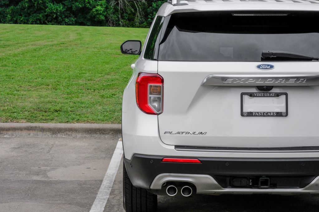 Used 2020 Ford Explorer Platinum w/ Premium Technology Package AWD/4WD image 56