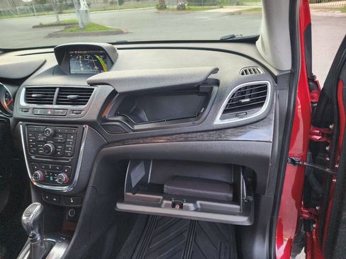 Used 2013 Buick Encore Premium image 31