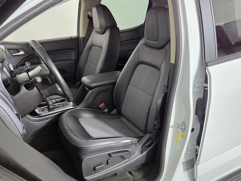 Used 2018 Chevrolet Colorado Z71 image 12