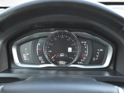 Used 2016 Volvo S60 T5 Inscription Platinum FWD image 25