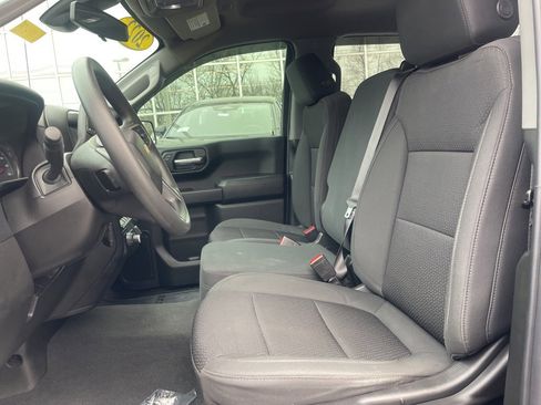 Used 2022 Chevrolet Silverado 1500 Custom w/ Safety Confidence Package image 14