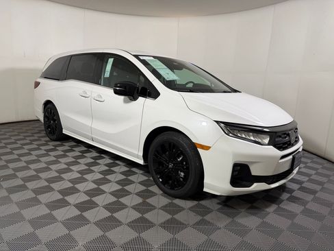 Certified 2025 Honda Odyssey Sport-L image 6