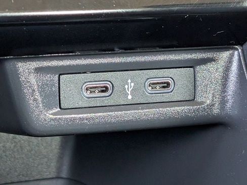 Used 2022 Volkswagen Jetta SE image 17