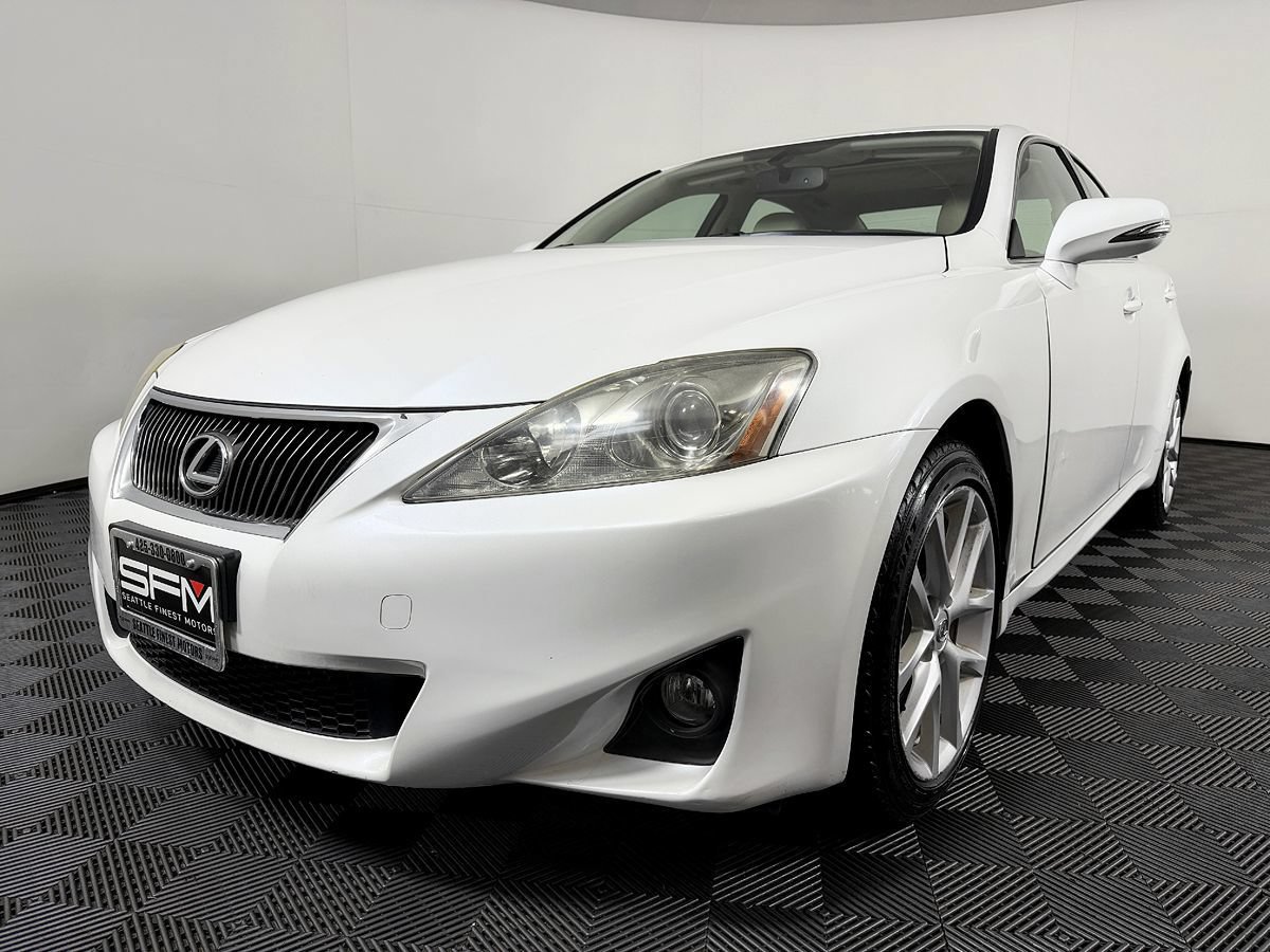 Used 2011 Lexus IS 250 AWD w/ Preferred Accessory Package image 3