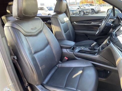 Certified 2024 Cadillac XT6 Premium Luxury w/ LPO, Floor Liner Package image 14