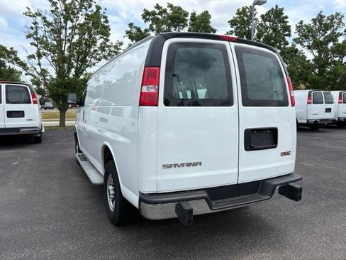 Used 2024 GMC Savana 2500 w/ Driver Convenience Package RWD image 3