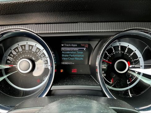 Used 2013 Ford Mustang GT Premium w/ Security Pkg RWD image 10