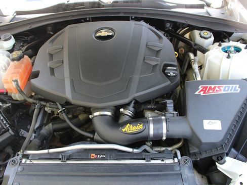Used 2017 Chevrolet Camaro LT RWD image 55