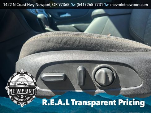 Used 2018 Chevrolet Equinox LT FWD image 16