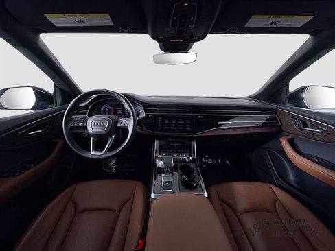 Used 2024 Audi Q8 Premium Plus w/ Premium Plus Package image 28