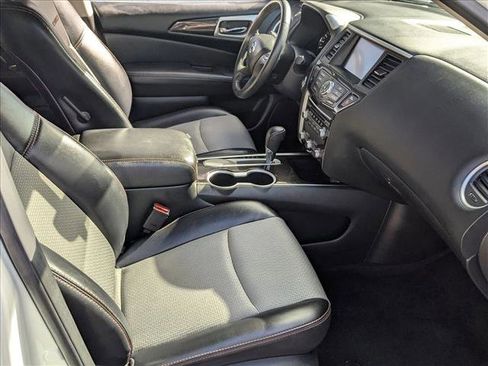 Used 2019 Nissan Pathfinder SV w/ Rock Creek Edition image 21