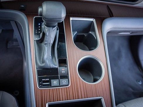 Used 2024 Toyota Sienna LE image 25