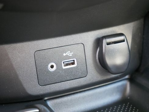 Used 2018 Nissan Rogue SL w/ Premium Package image 32