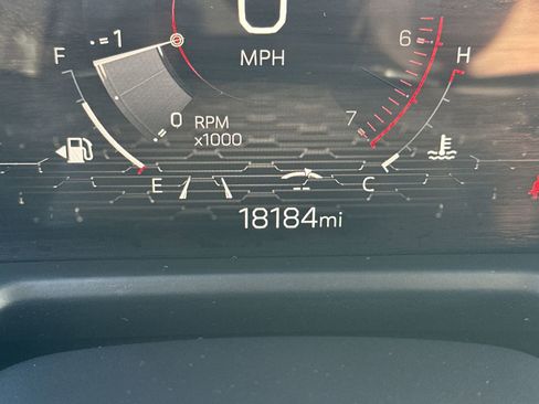 Certified 2025 GMC Acadia Elevation image 24