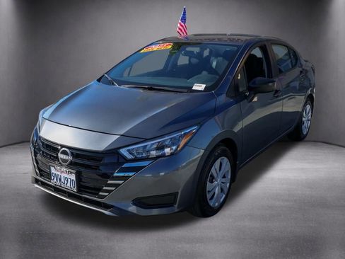 Used 2025 Nissan Versa S w/ Trunk Package image 9