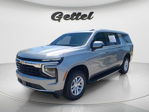 New 2026 Chevrolet Suburban LS AWD/4WD image 1